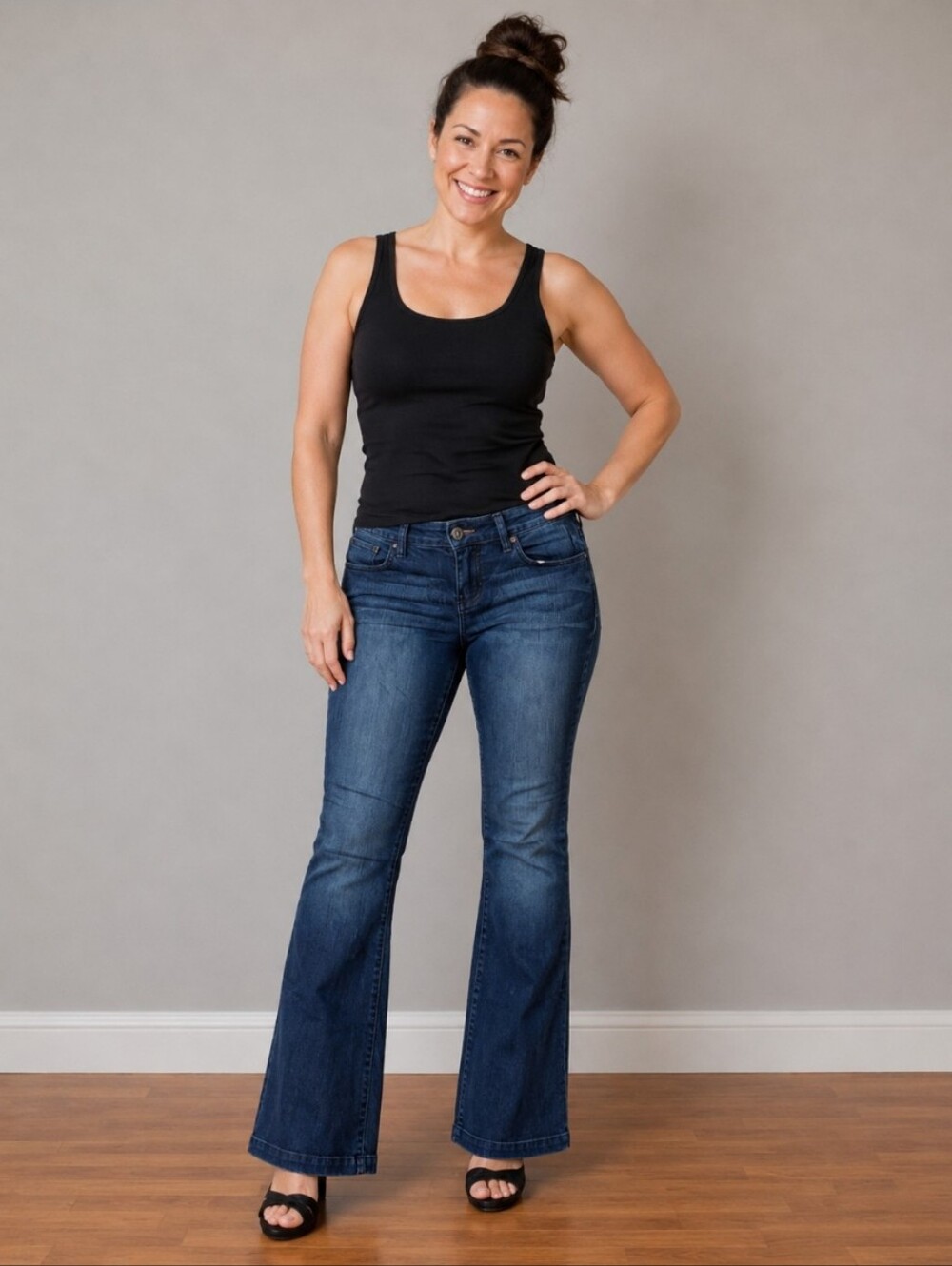 YMI Dressy flare faded wiskered Jeans 28